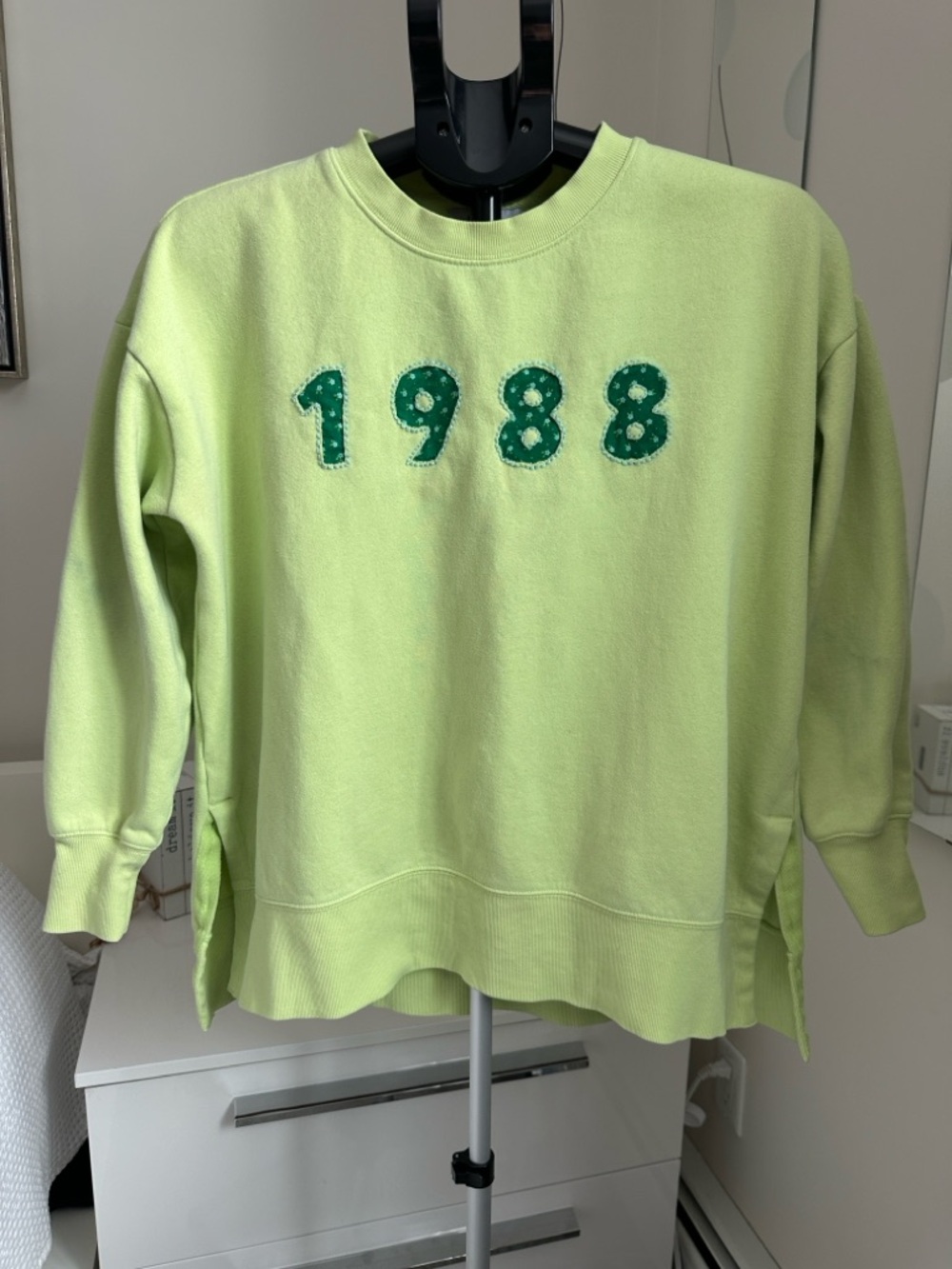 Kersh Neon Lime '1988' Pullover Sweatshirt
Size Small